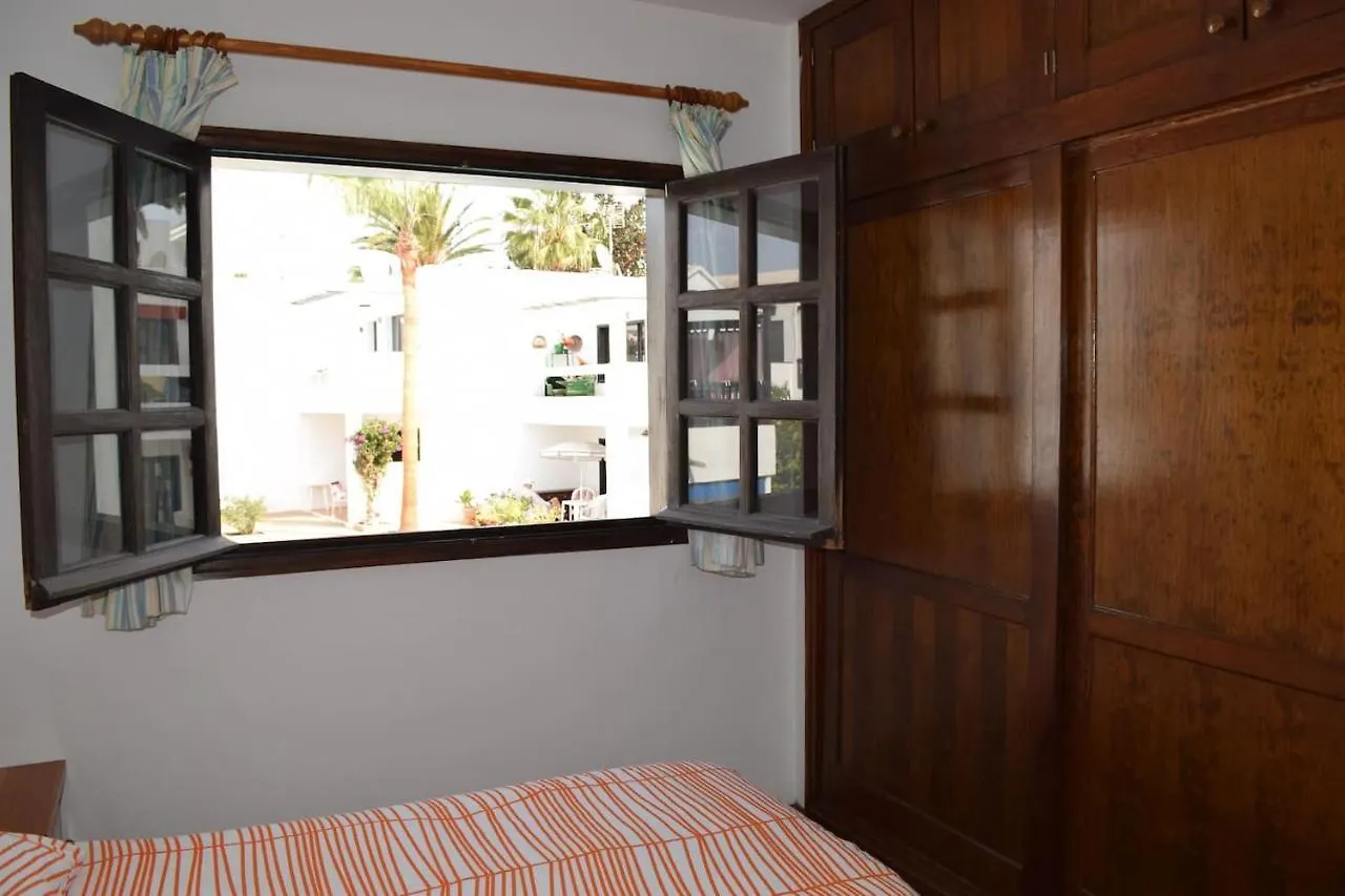 Apartamento Reni Tías 0*,  Espanha