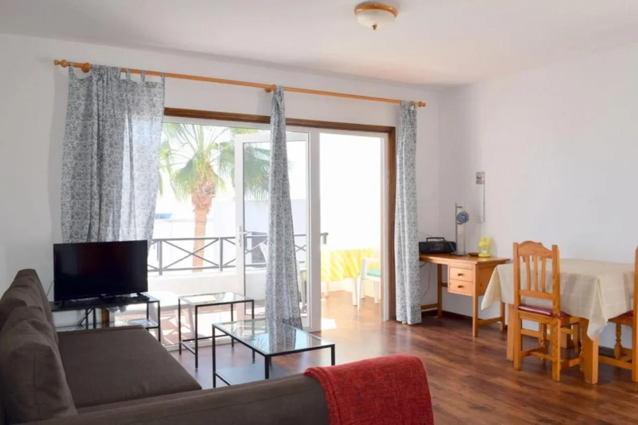 Apartamento Reni Tías