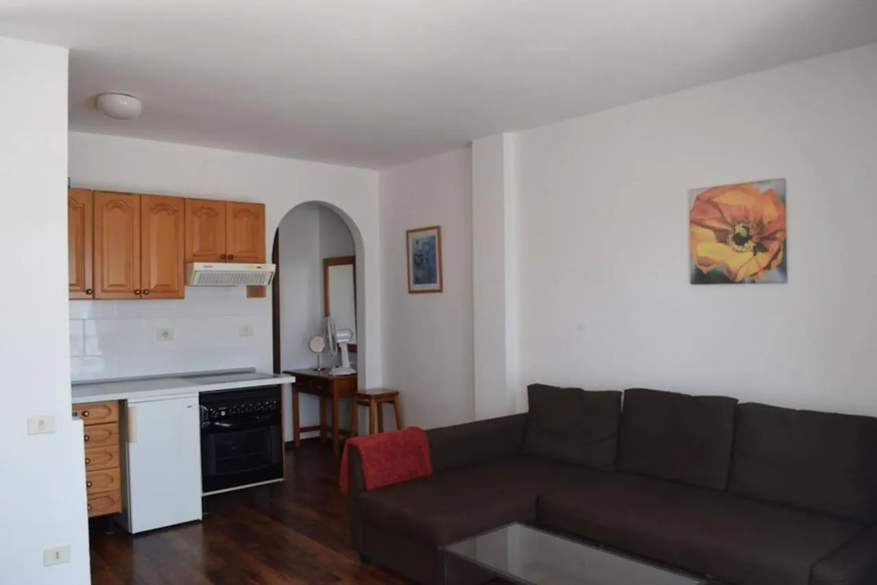 Apartamento Reni Tías 0*,  Espagne