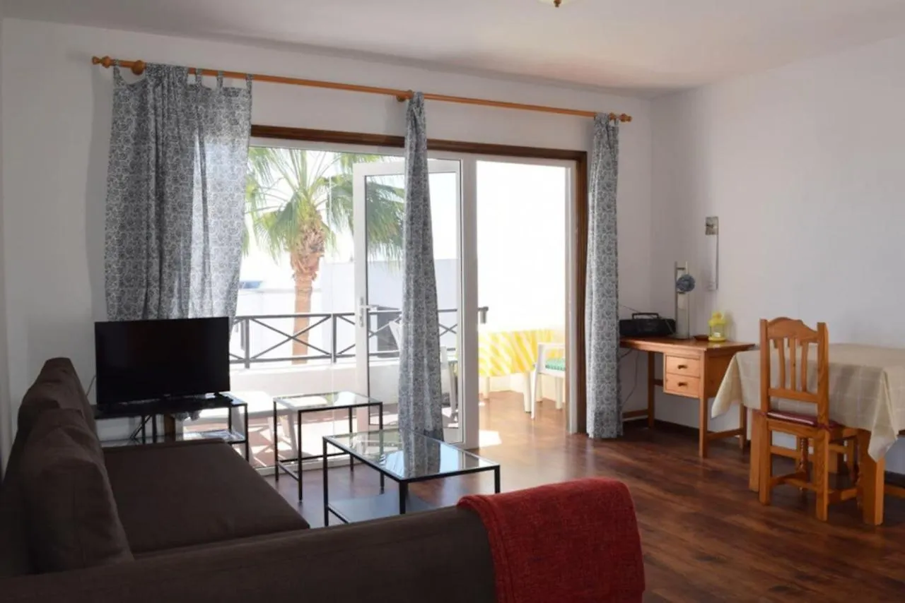 Apartamento Reni Tías